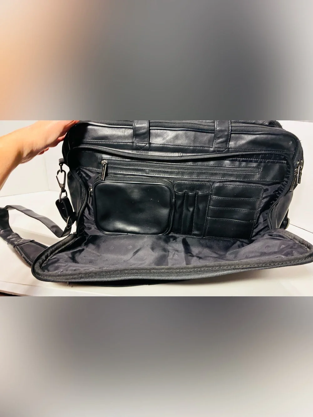 Y2K VTG Kenneth Cole New York Expandable Leather Laptop Briefcase Bag Black